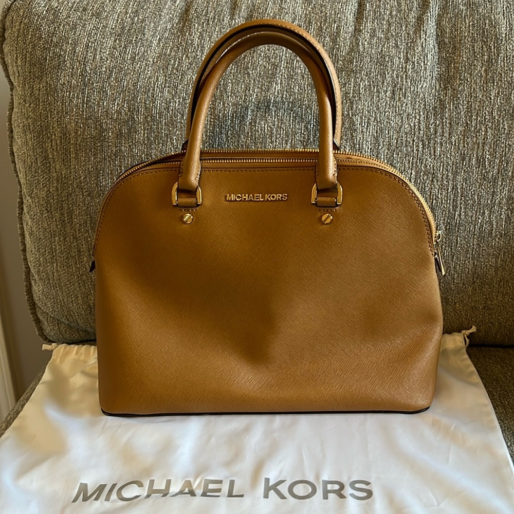 Michael Kors Cindy Dome Satchel Purse Handbag